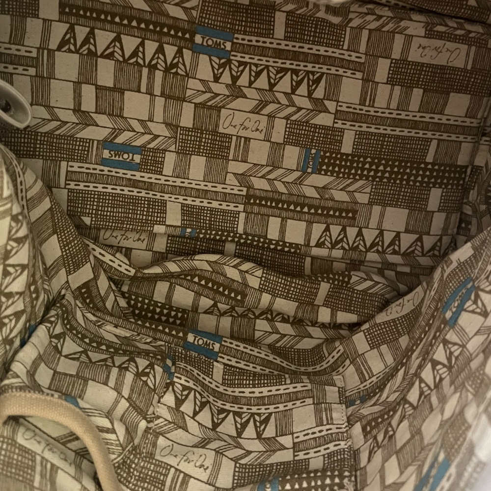 TOMS Chevron Woven Straw Large Tote Bag - Picture 7 of 11
